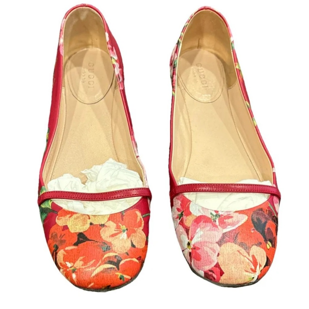 Gucci Red Floral Print Flats